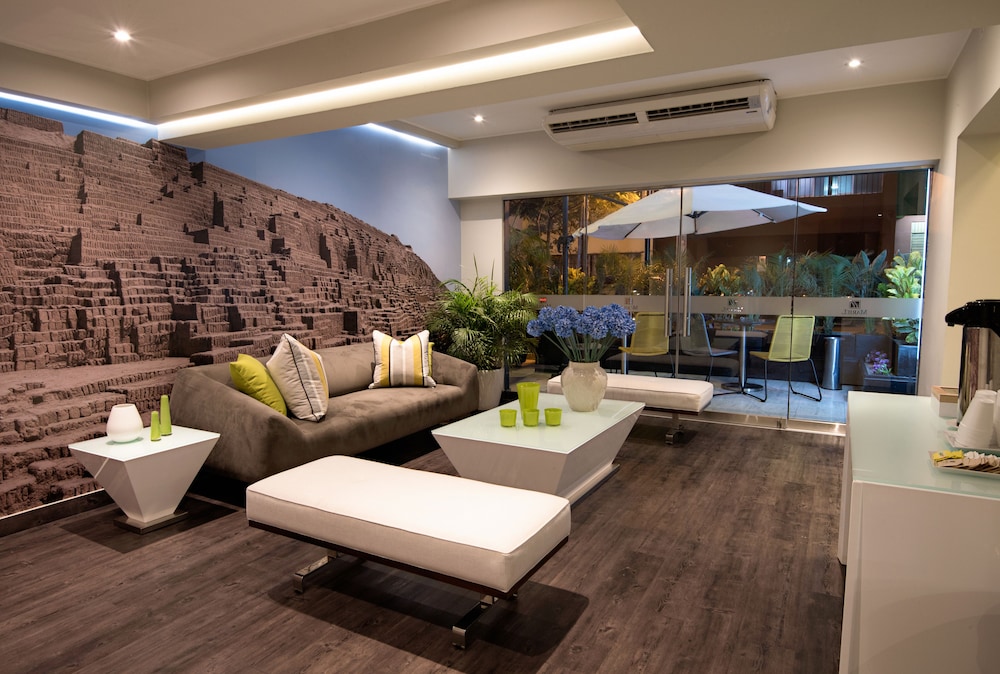 Mariel Hotel 42/53