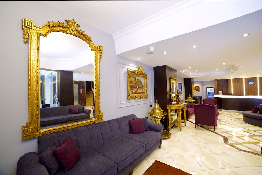 Grand Ant Hotel 30/47