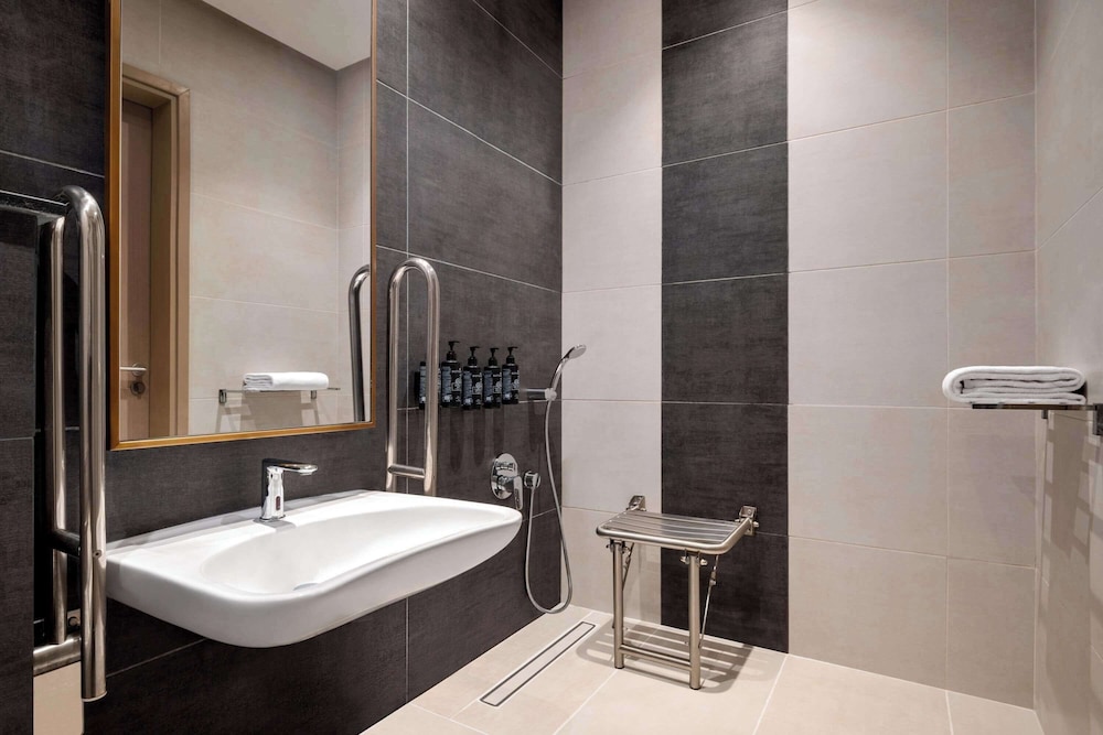 فندق رمادا من ويندام طريق الملك فهد(Ramada by Wyndham Hotel King Fahd Road) 29/31