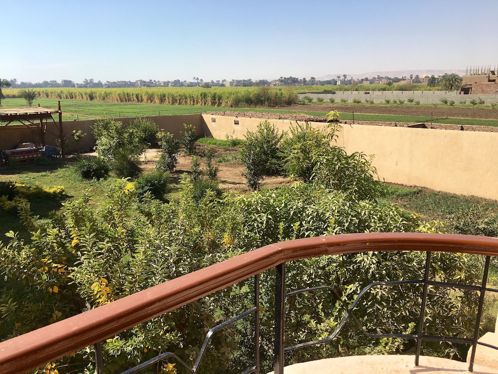 Memnon Hotel Luxor 46/50