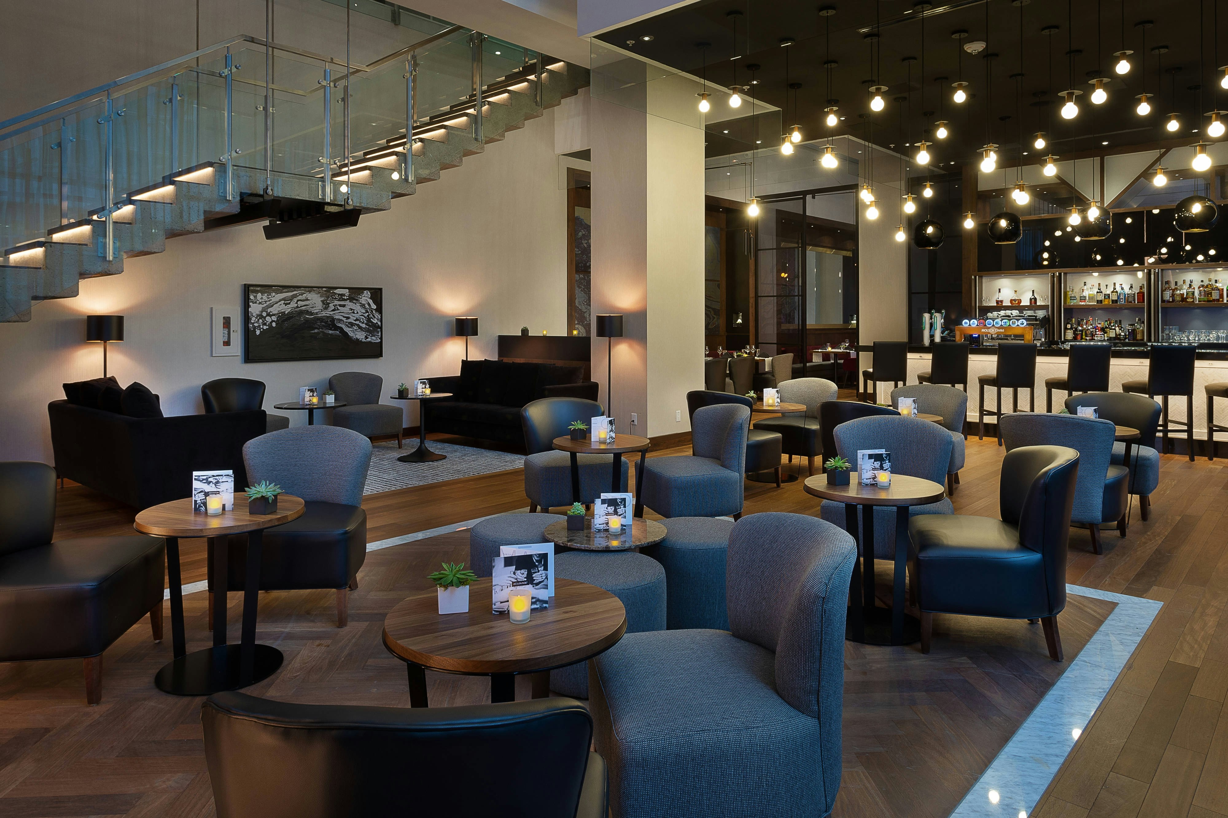 Ac Hotel By Marriott Montreal Downtown 19/21