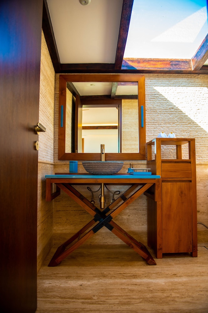 Niraamaya Private Residences, Goa 7/43
