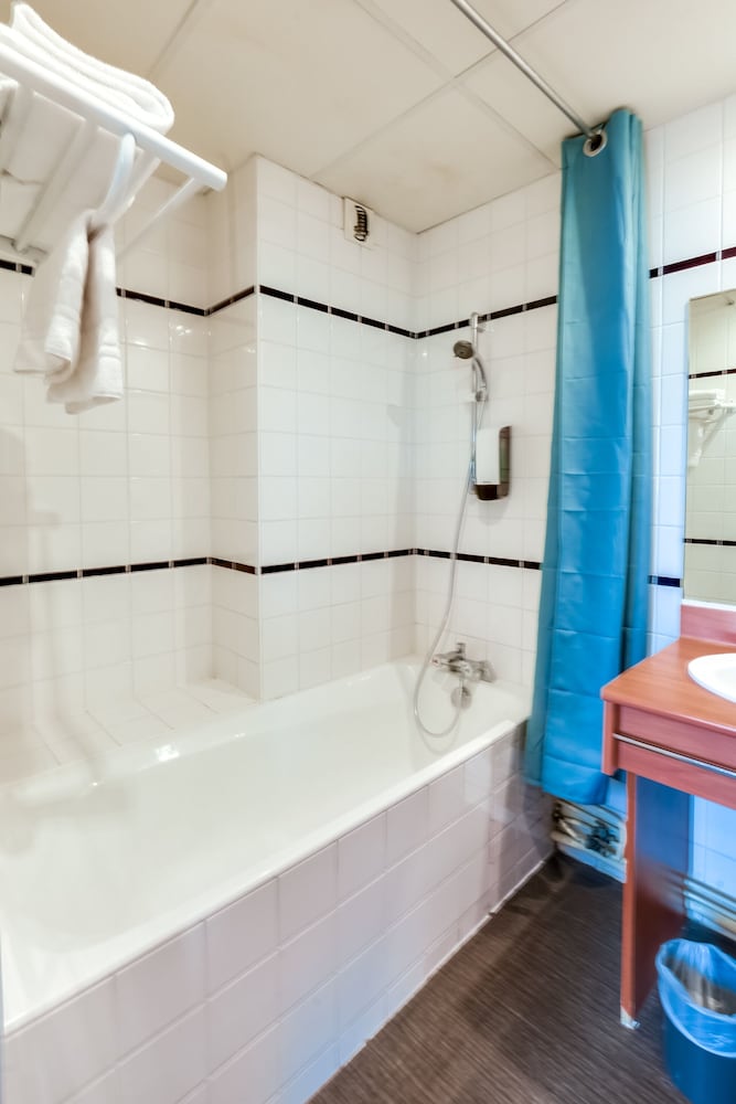 Brit Hotel Saint Nazaire Centre Gare 47/50
