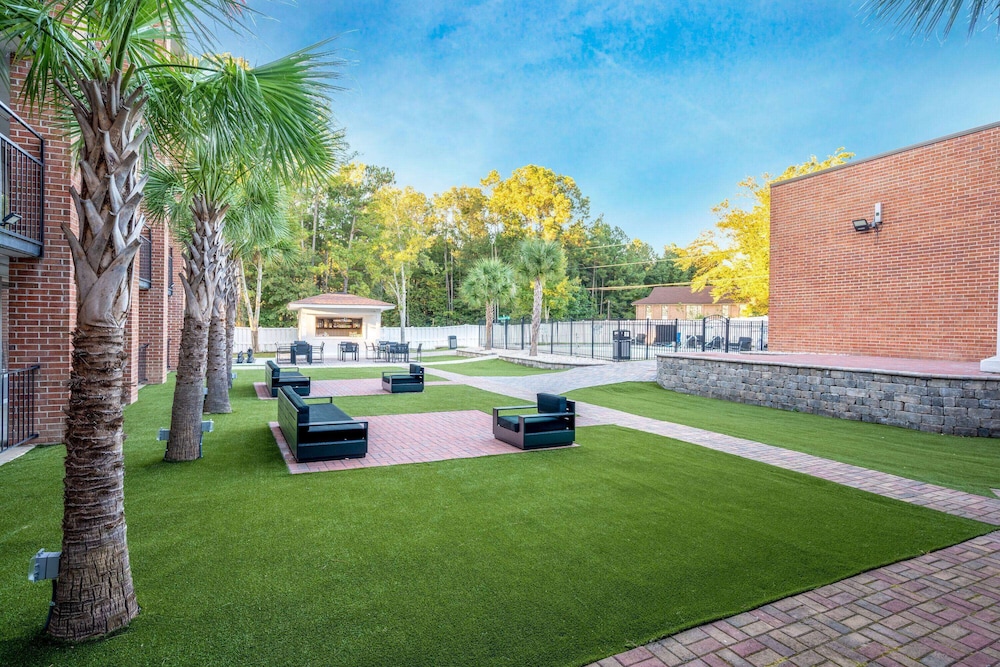 Wyndham Garden Columbia/Ft. Jackson 21/24