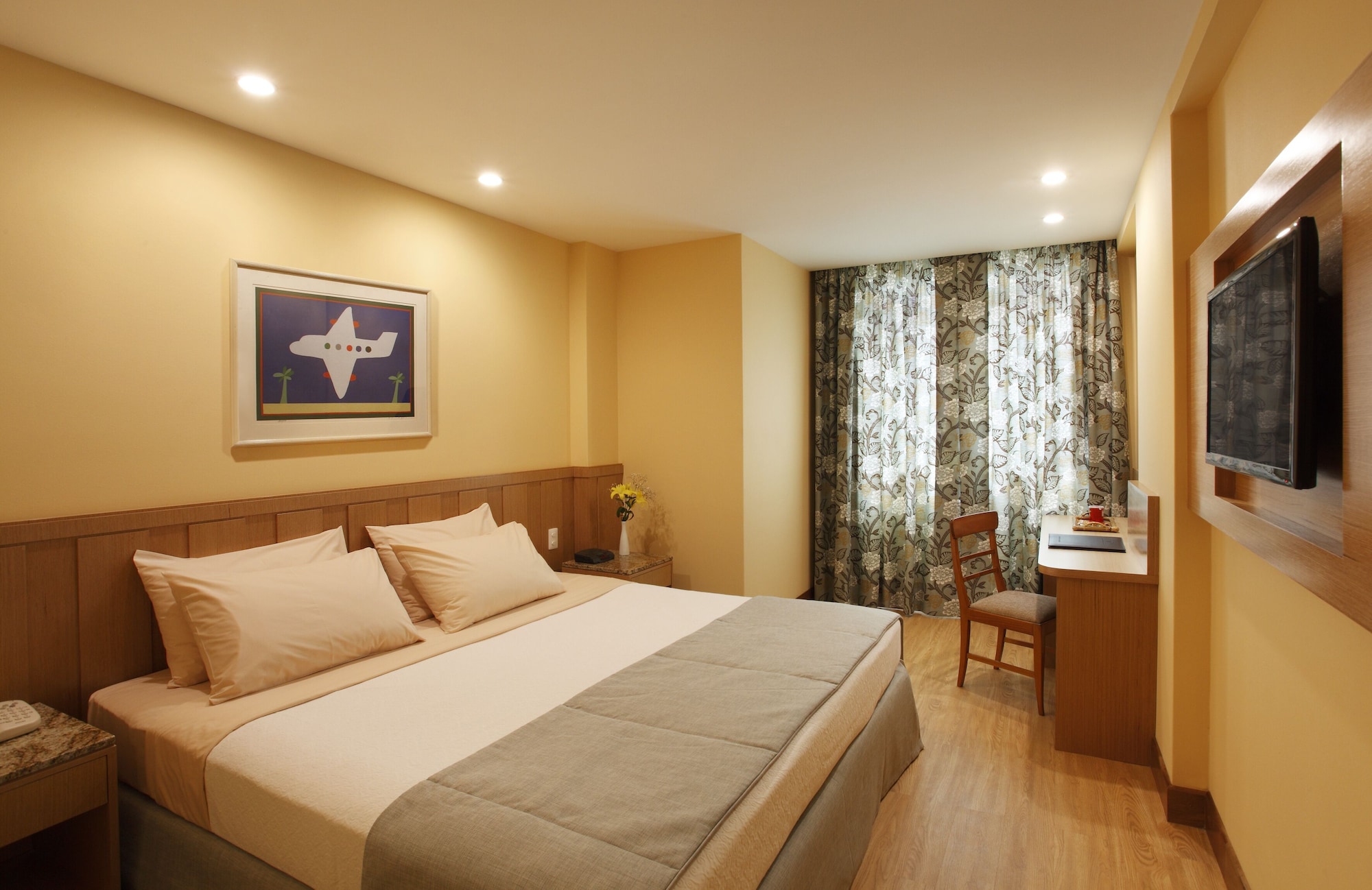 SUPERIOR, DOUBLE BED