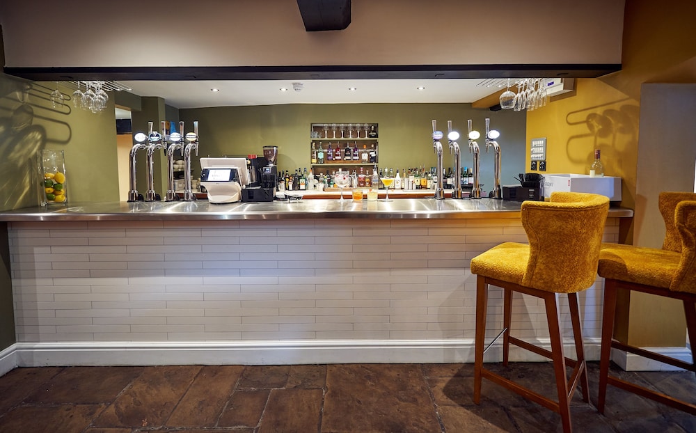 The Kirkfield Hotel 29/33