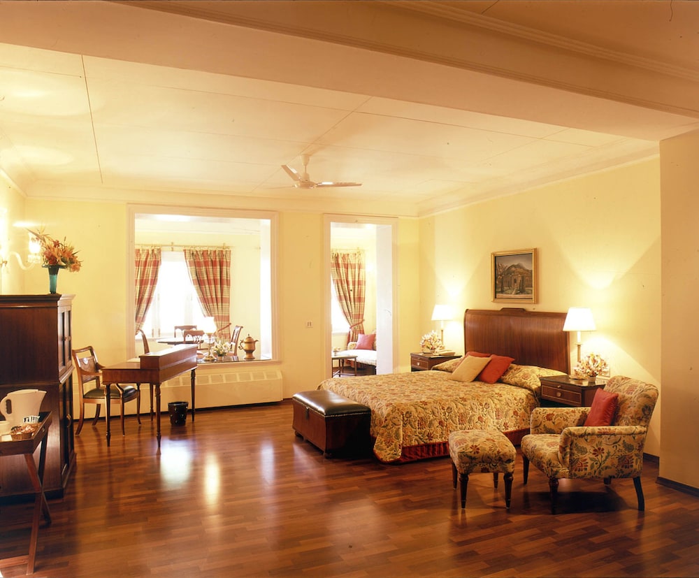 The Lalit Grand Palace 43/68