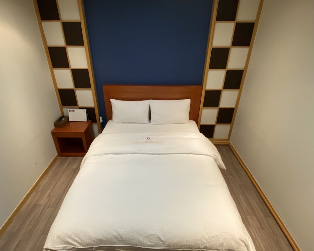 STANDARD, DOUBLE BED