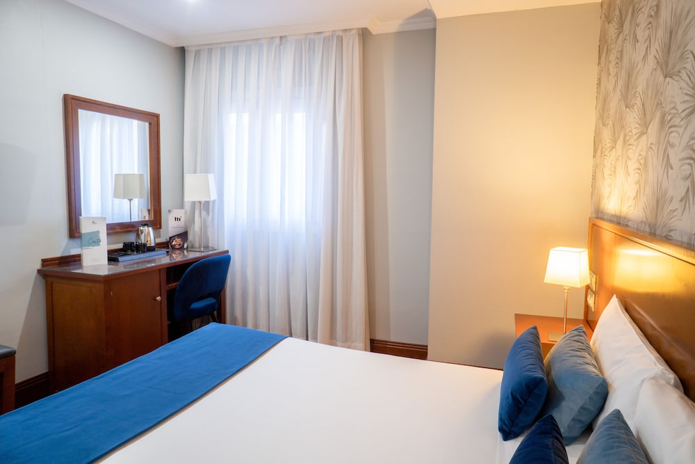 Hotel Infantas by MIJ 13/38