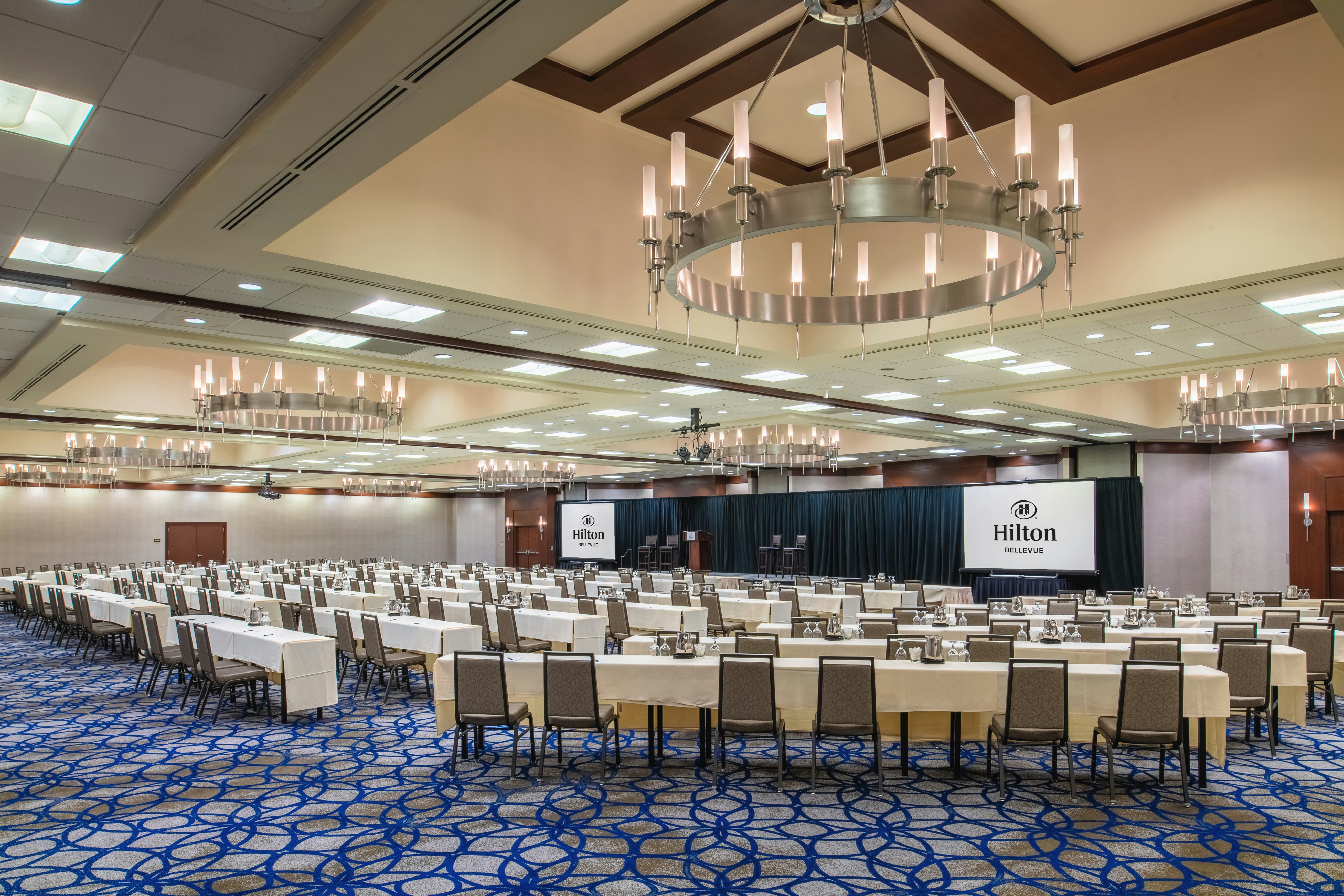 Hilton Bellevue 22/23
