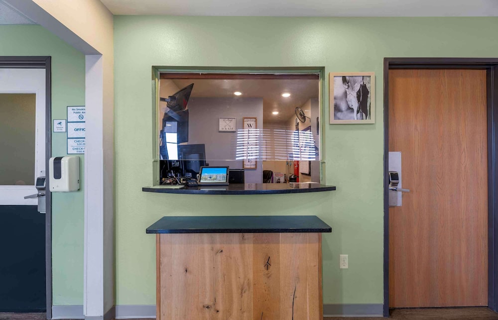 Extended Stay America Select Suites Lubbock West 7/41