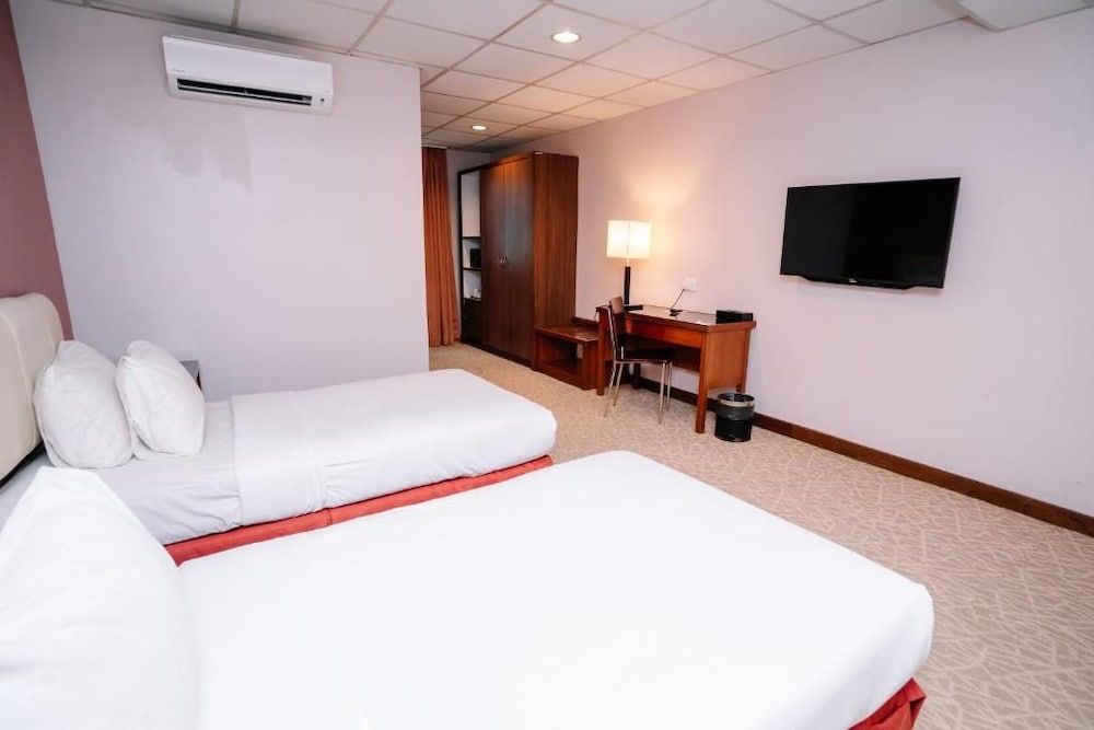 Jewels Hotel 15/46
