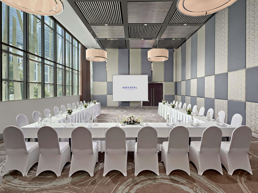 Novotel Saigon Centre 56/67