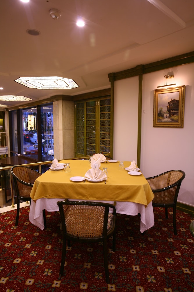 Istanbul Royal Hotel 41/44