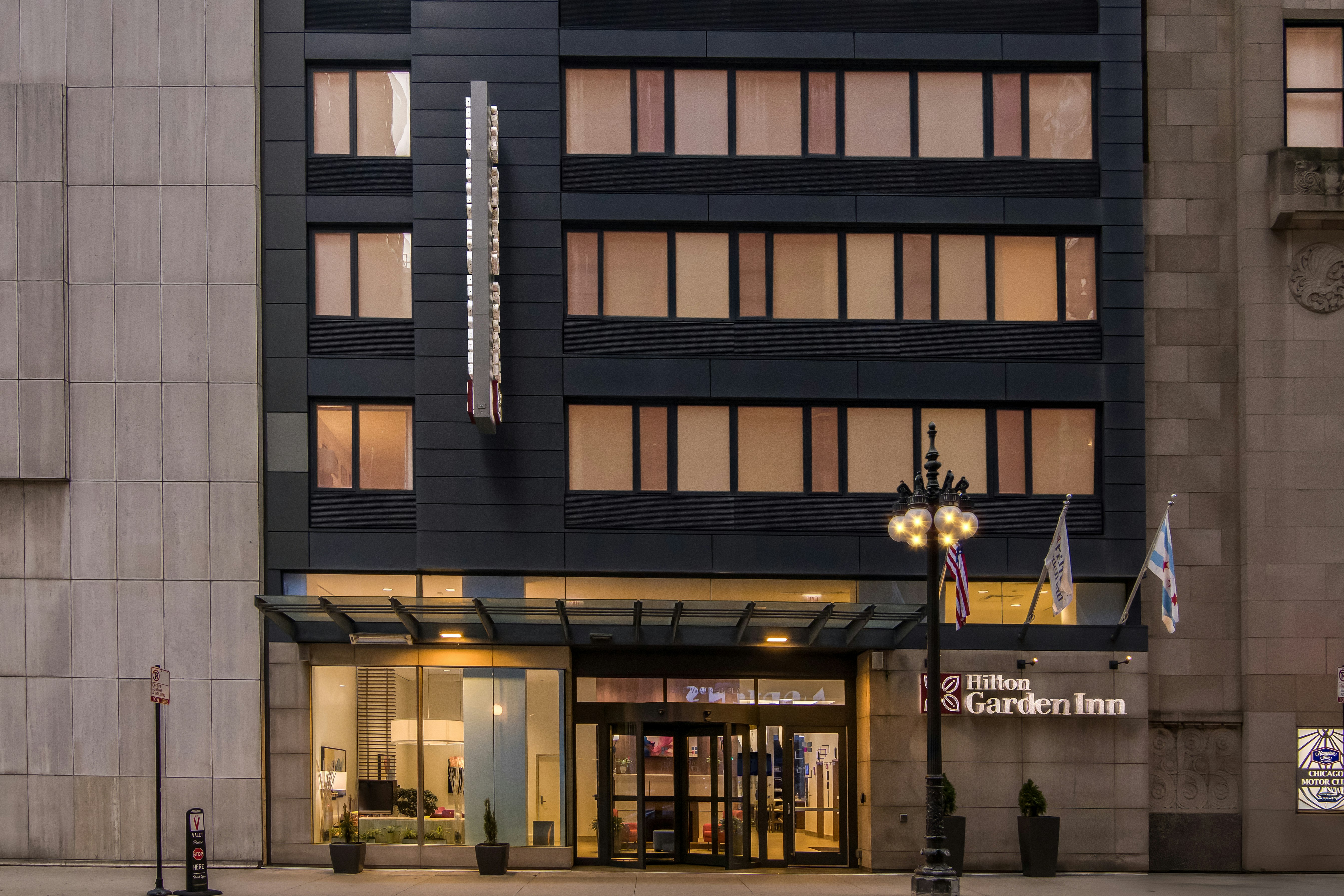Hilton Garden Inn Chicago Downtown Riverwalk in CHICAGO - IL