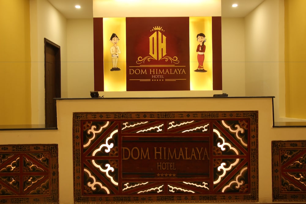 Dom Himalaya Hotel 12/73