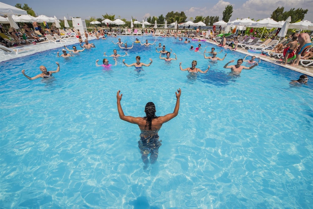Dream World Aqua Hotel 42/50