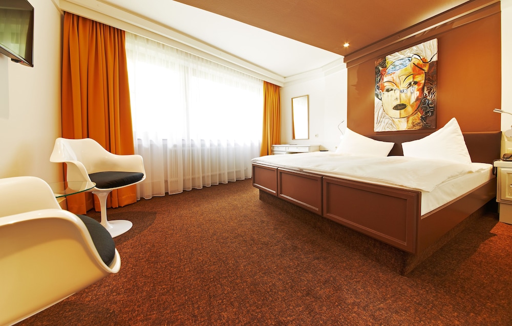 HOTEL SAALBACHER HOF 13/73