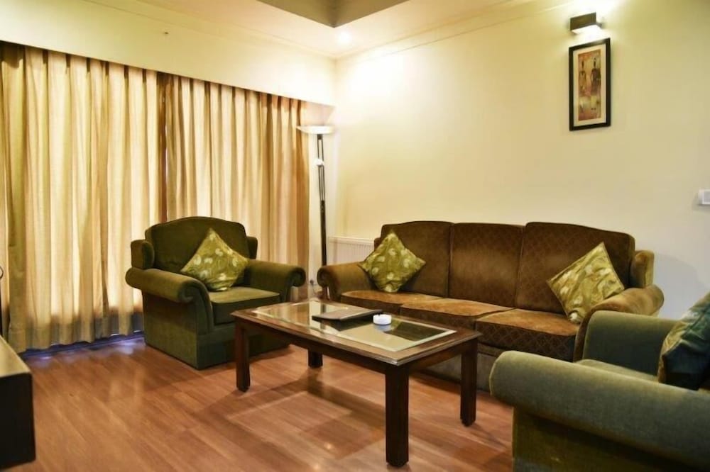 Indraprastha Resort Dalhousie 32/50
