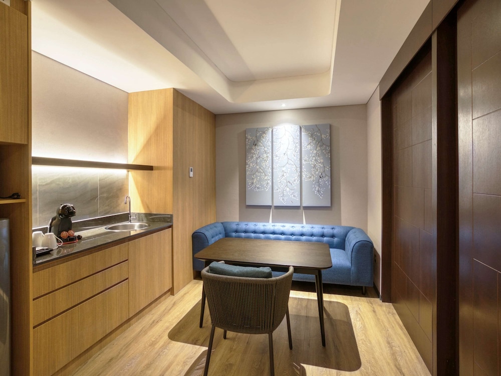 Mercure Jakarta Gatot Subroto 47/78