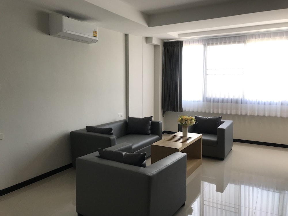 The Royal Ville Residence 14/28