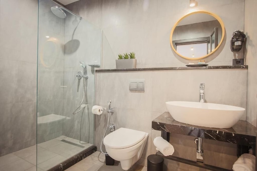 Tuta Hotel 47/50