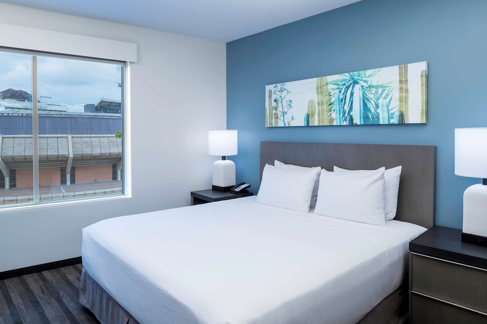 Hyatt House Tempe / Phoenix / University 6/50