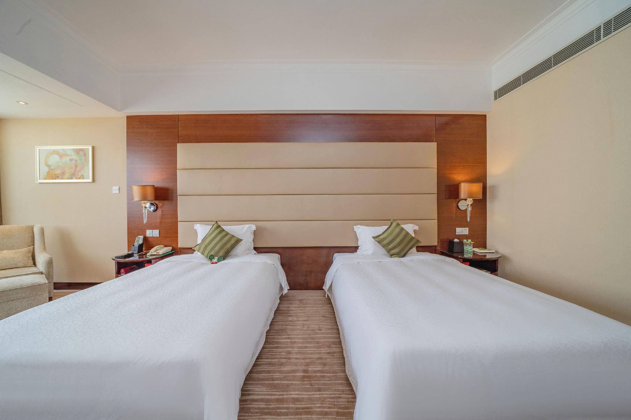 Golden Bay International Hotel 8/21