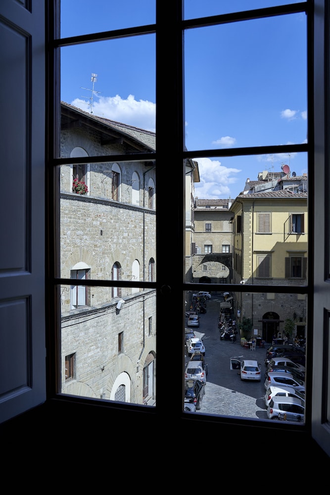 Peruzzi Urban Residences 45/50