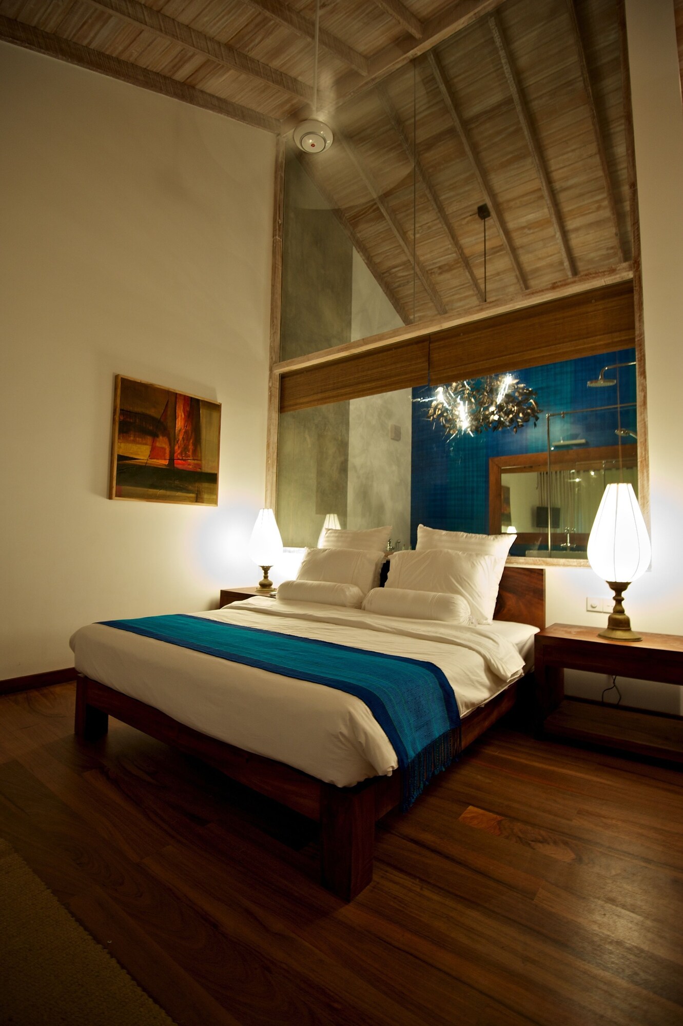 SUITE, KING BED, SEA VIEW