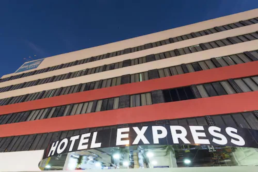 Hotel Express Arrey 6/56