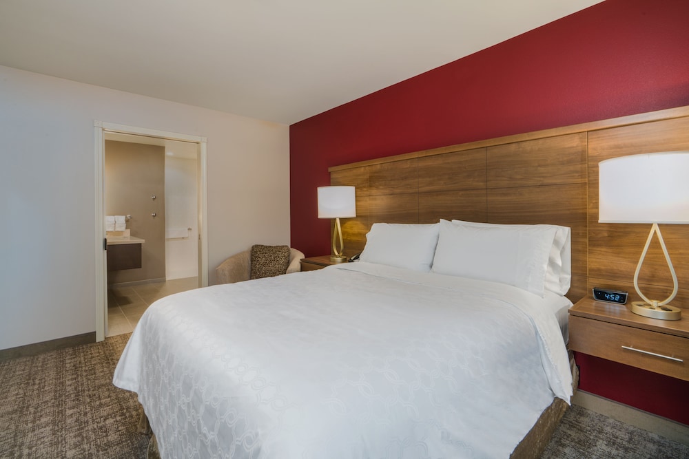 Staybridge Suites Anchorage 26/76