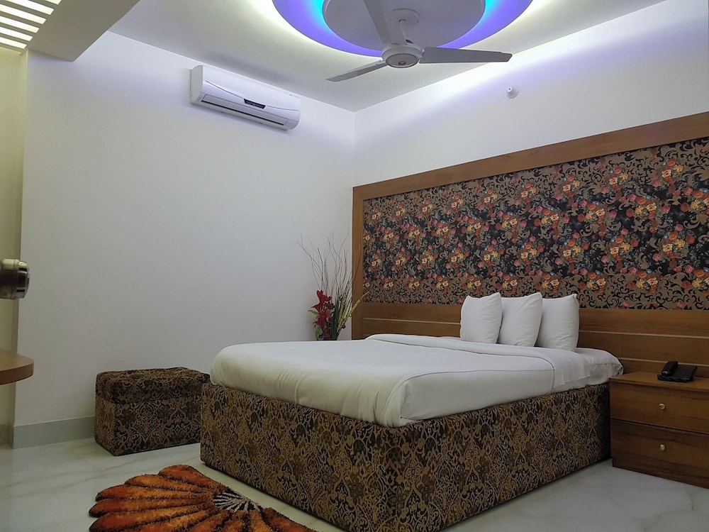 Nagar Valley Hotel 25/50