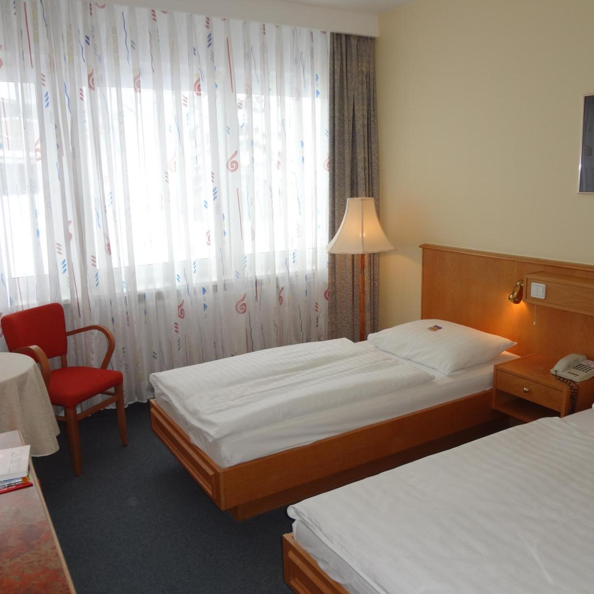 Room, Single Bed