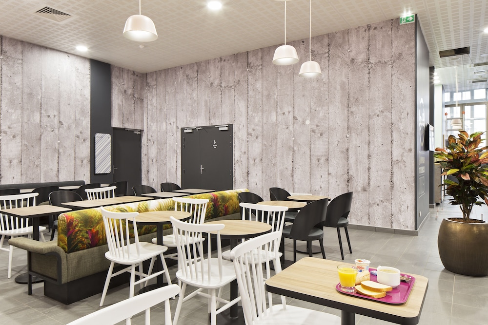 B&B HOTEL Lyon Centre Perrache 52/62