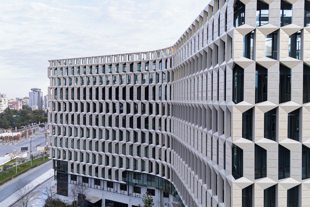 Mak Albania Hotel 7/64