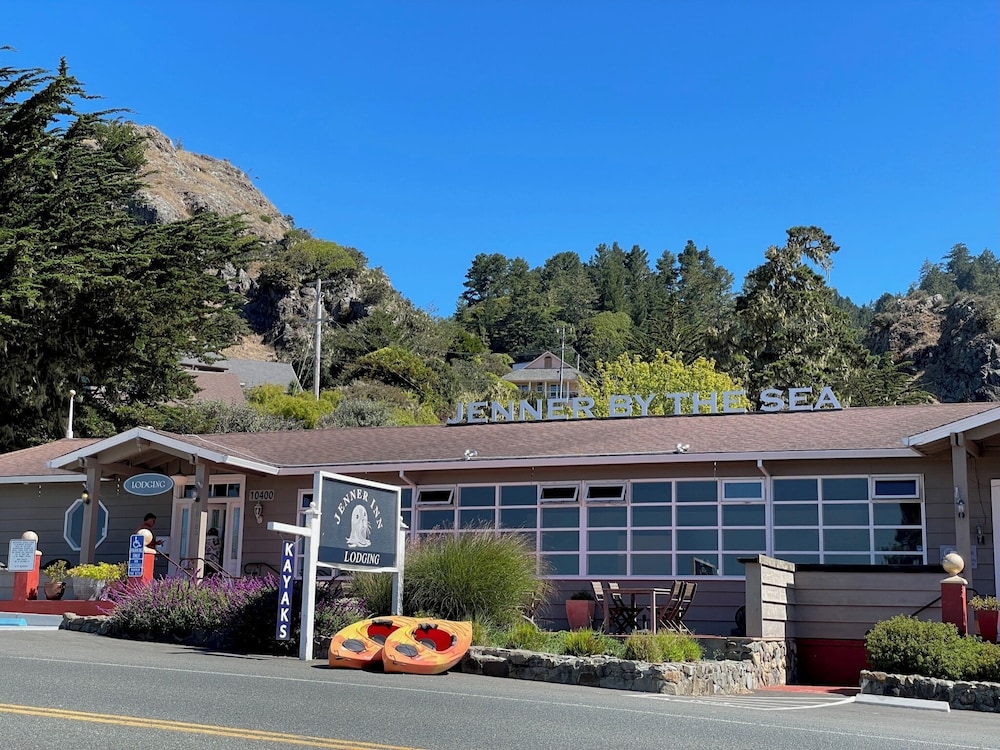 Jenner Inn 2/78