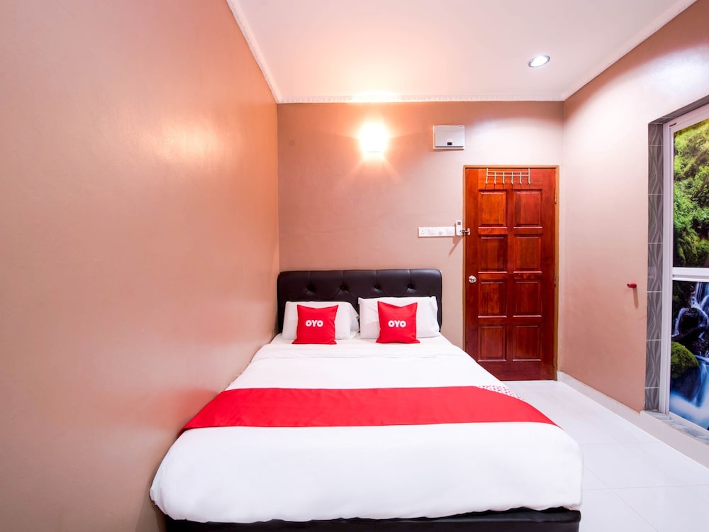 Hotel O Rg Motel 19/63