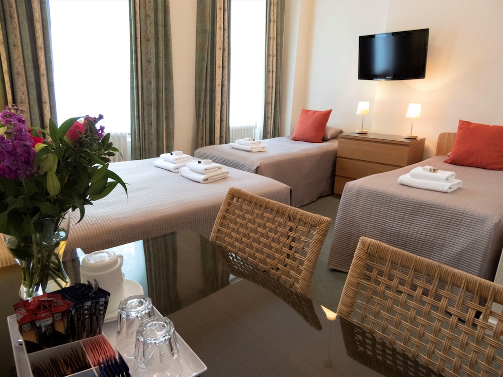 Euro Hotel 27/42
