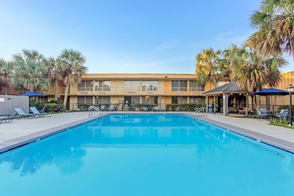 Quality Inn Slidell I-10 6/46