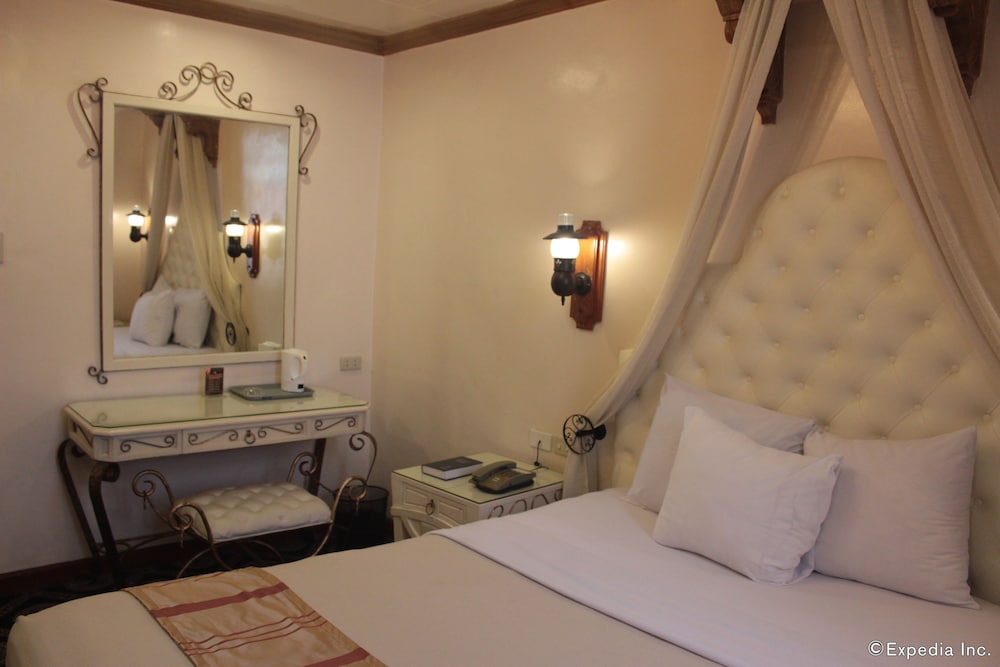 Camelot Hotel Quezon City powered by Cocotel 27/75