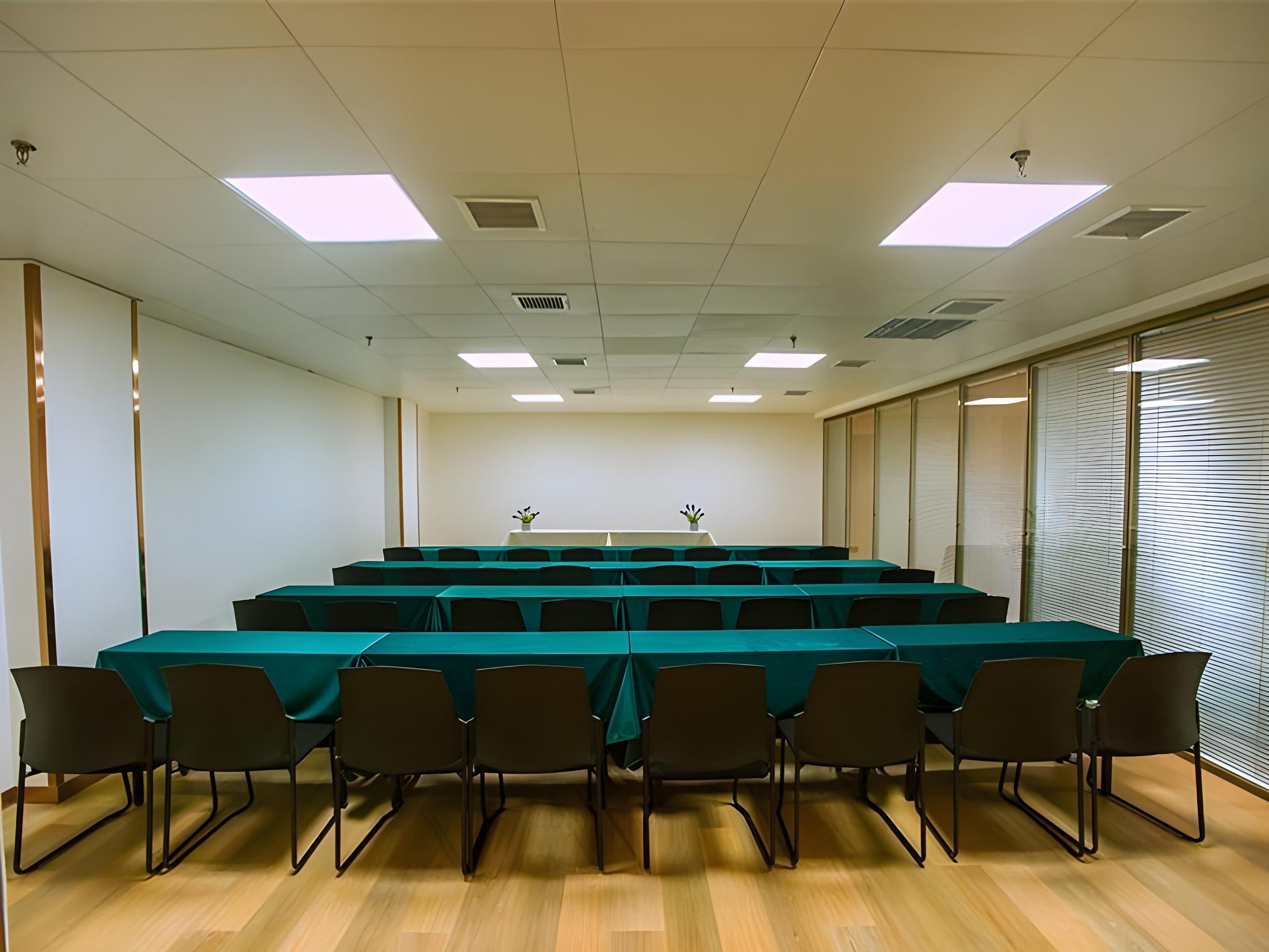 GreenTree Inn Tongchuan Yaozhou District New District Hospital Business Hotel 32/42