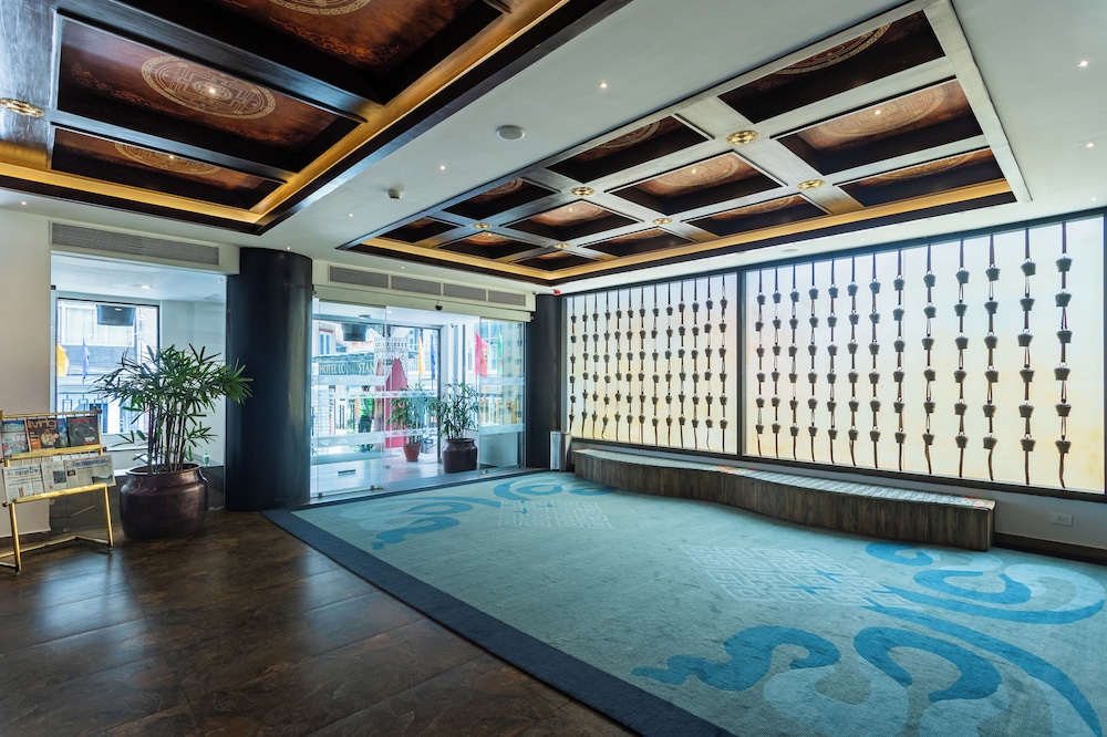 Hotel Lo Mustang 38/62