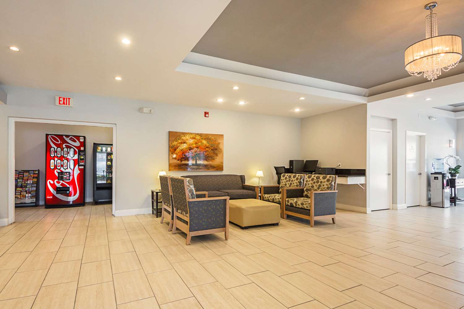Studio6 Suites North Richland Hills, TX 18/24