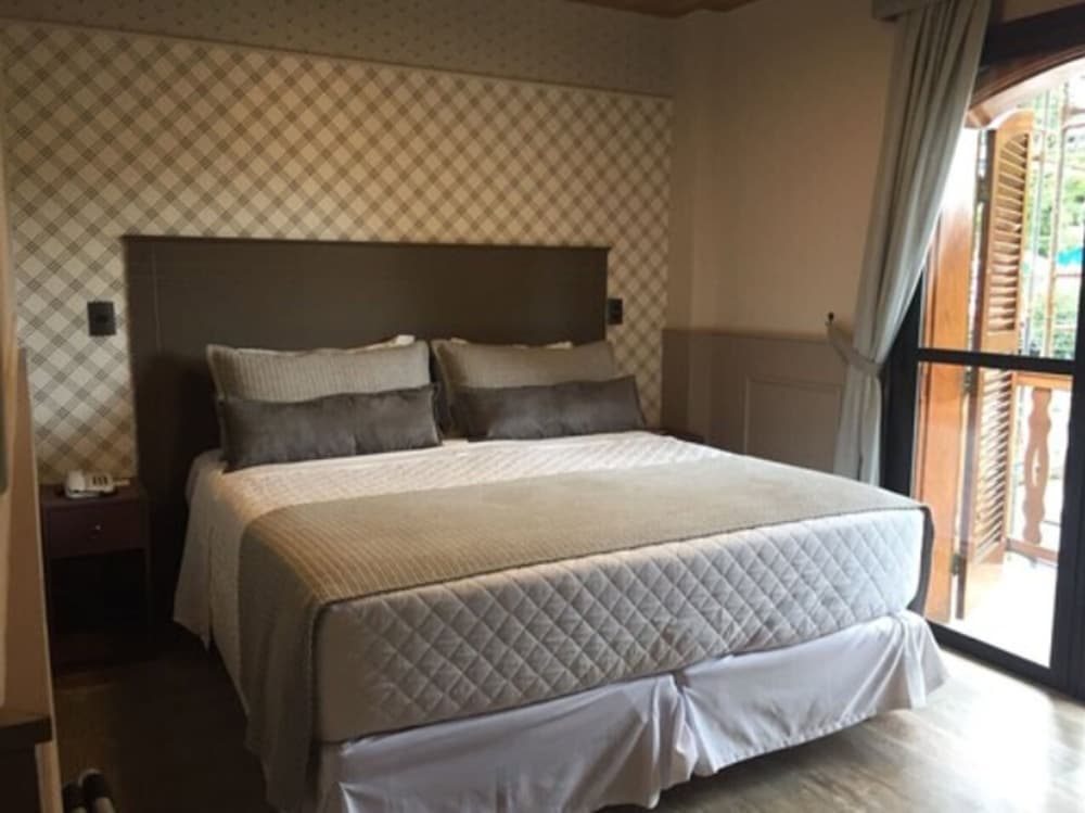 HOTEL ESTORIL 12/73