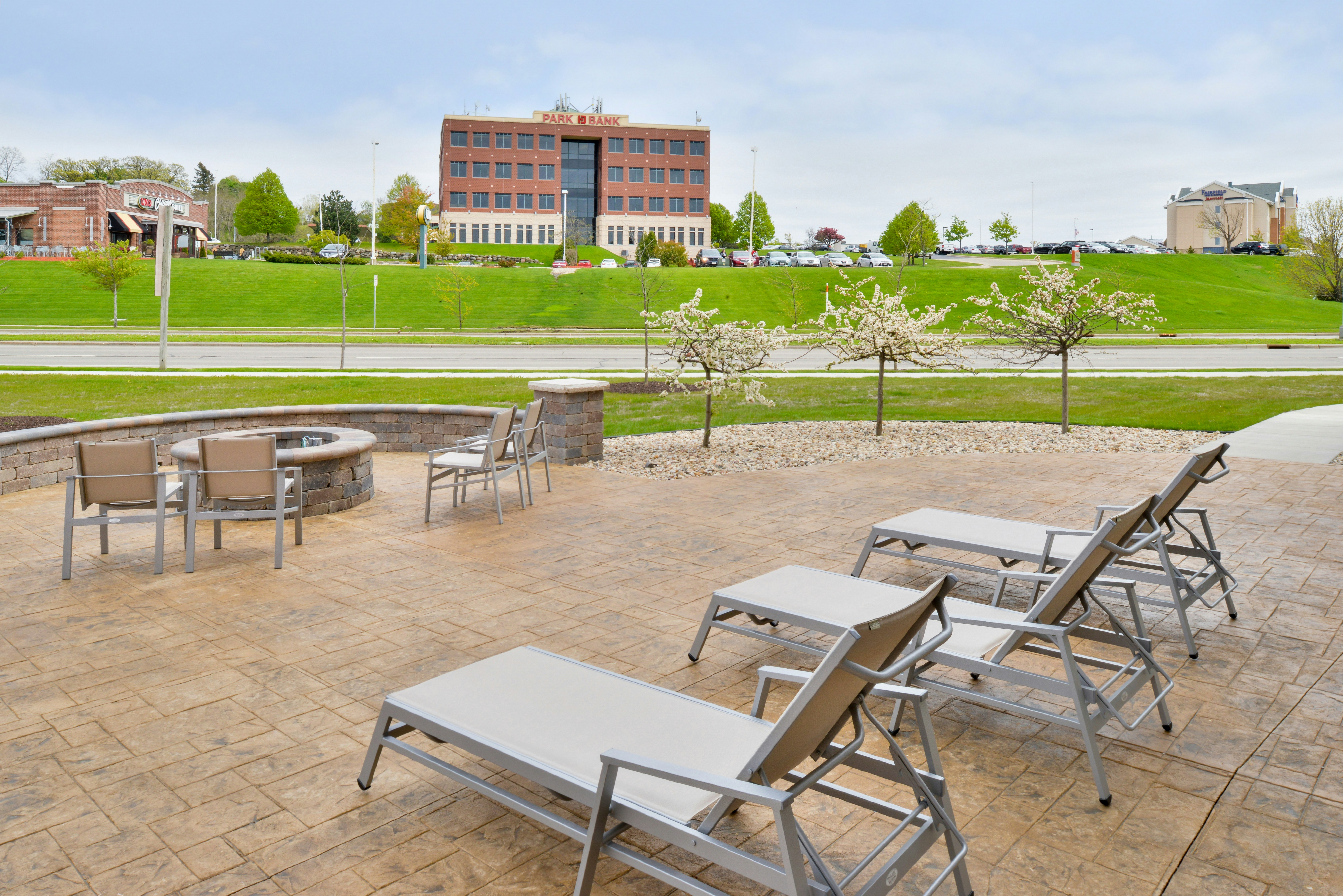Holiday Inn Express And Suites Madison 44/65