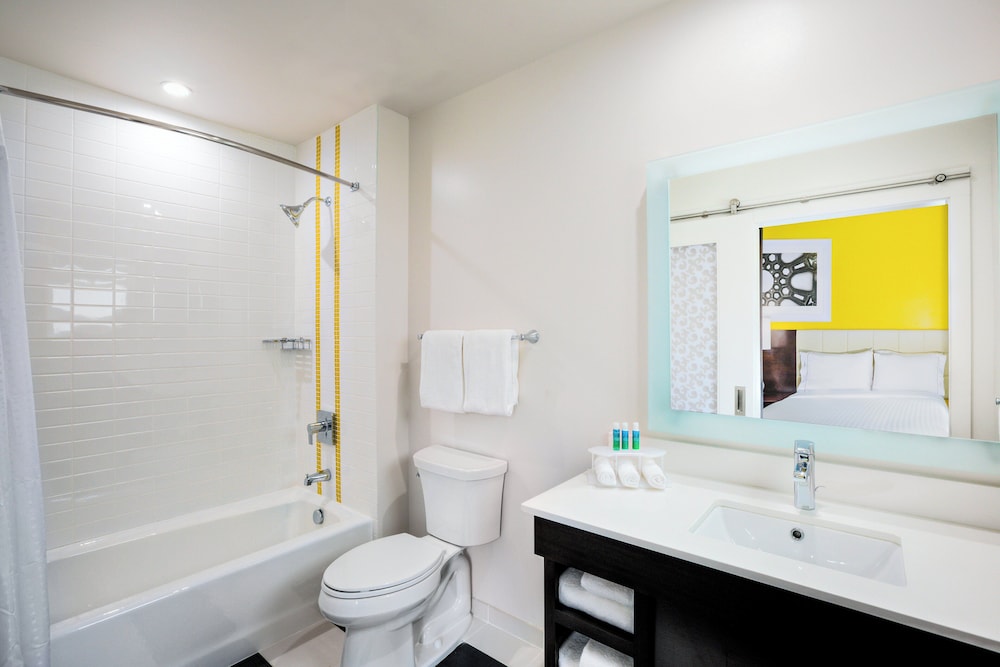 HOLIDAY INN EXPRESS SAN FRANCISCO UNION SQUARE 22/25