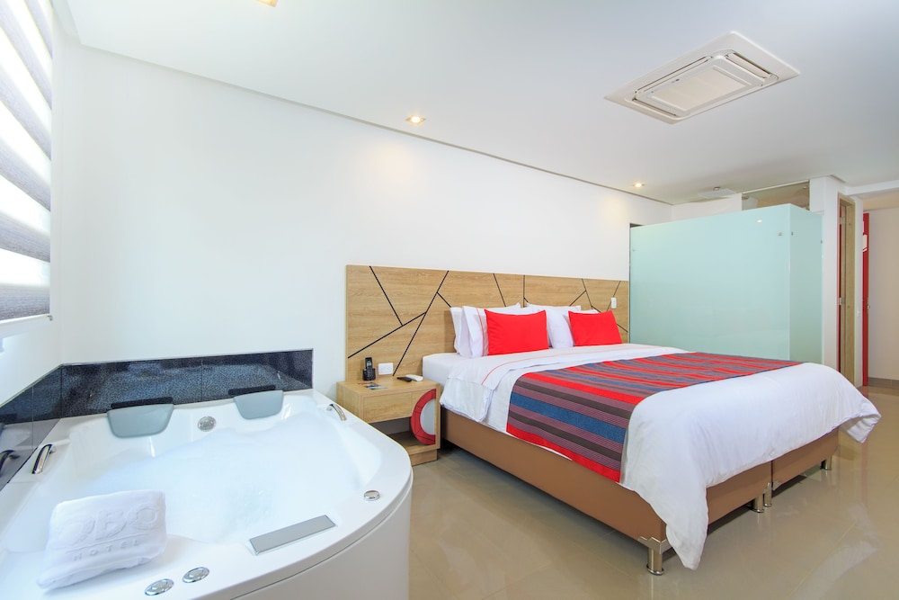 Obo Hotel 10/40