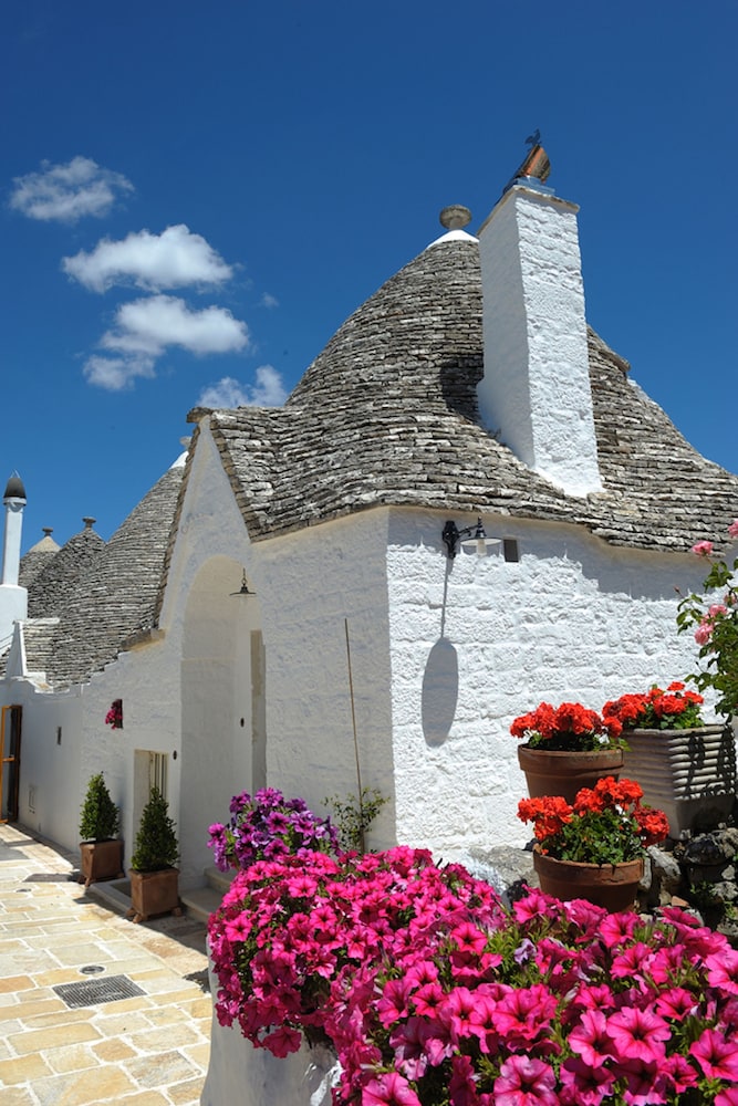 Romantic Trulli 1/23