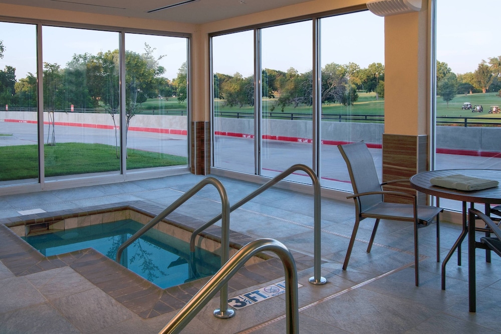 Fairfield Inn & Suites Duncan 2/40